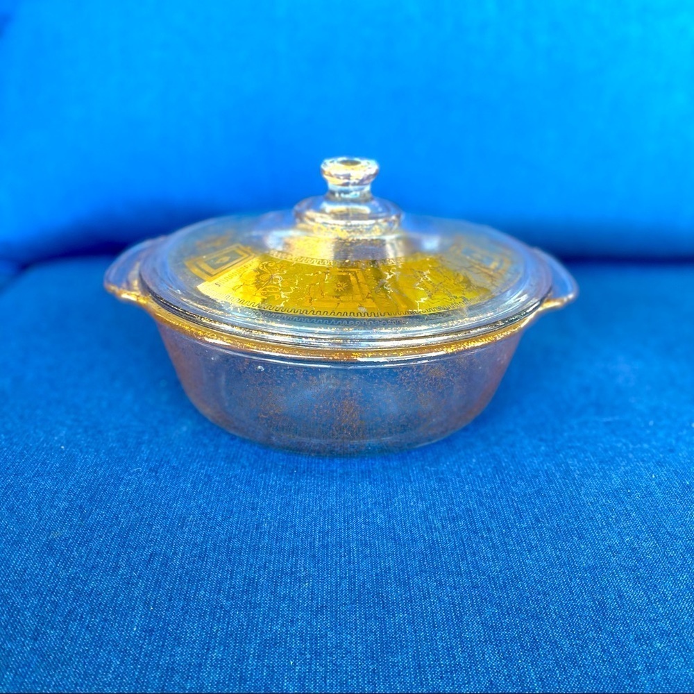 Vintage Fire King 2-Quart Casserole Dish With Gold Detail Pattern Made in USA
